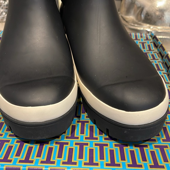 Tory Burch Hurricane Boot - Picture 6 of 10